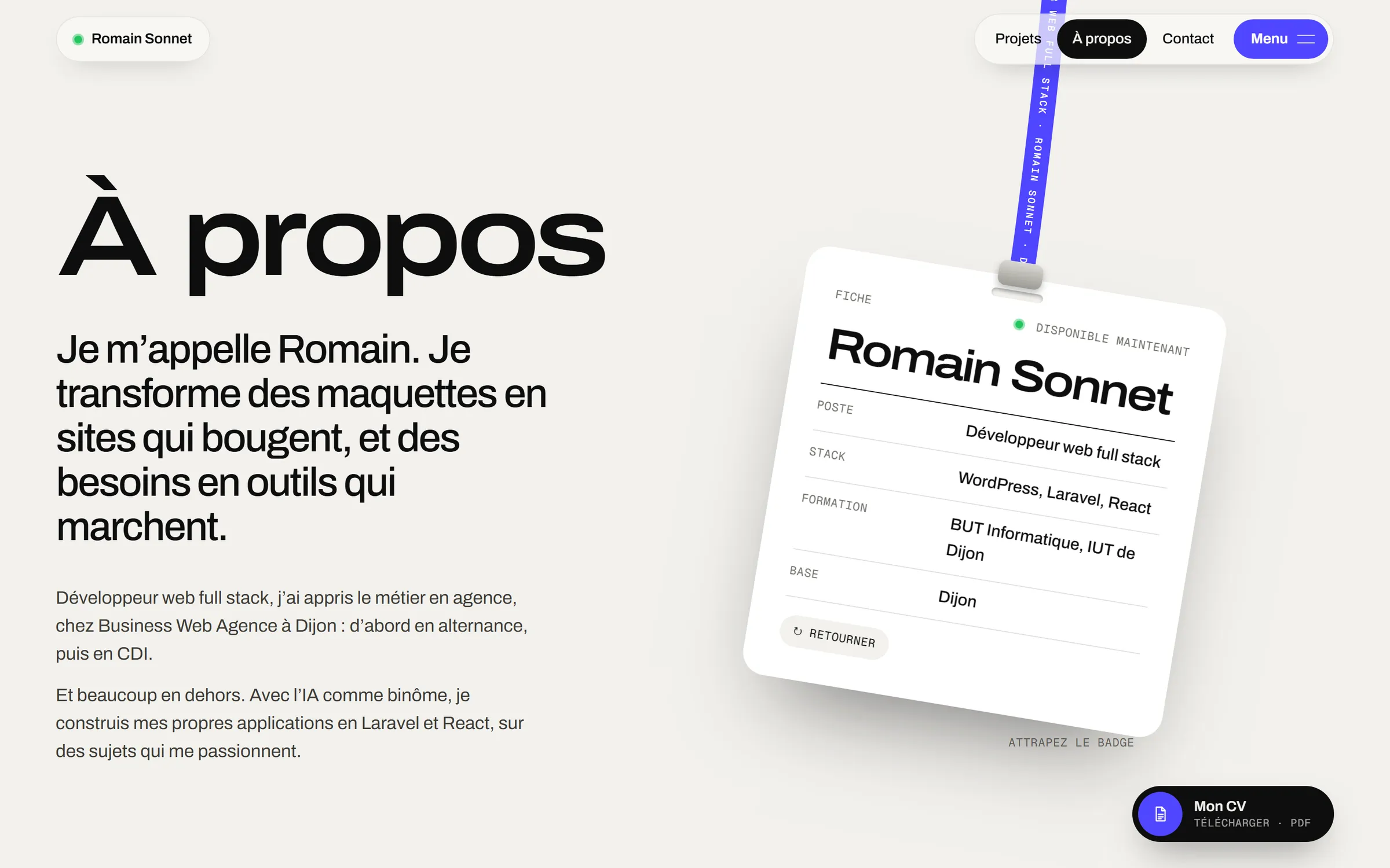 La page À propos et son badge à retourner